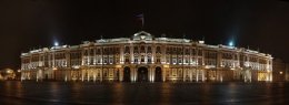 Фото достопримечательностей Санкт-Петербурга: Зимний дворец в ночной подсветке